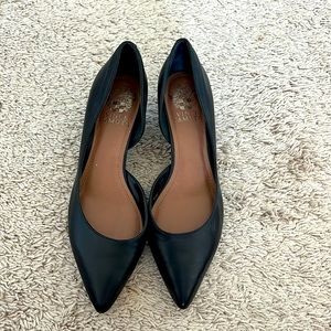 Like New Vince Camuto kitten heels